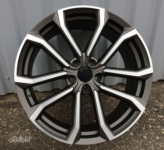 R18x8  5X108  ET  49  67.1  V515  (FE133/V515)  Grey Polished (MG)  For VOLVO  (P2)