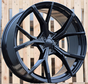 R18x8  5X112  ET  41  57.1  B5801  (FBX256)  Black (BL)  For VW  (Z7)  (HYBRID FORGED) (1 foto / 1)