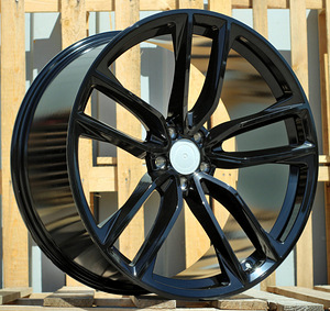 R22x10.5  5X112  ET  40  66.6  B5610  (XFE386)  Black (BL)  For MER  (P1) (1 foto / 1)
