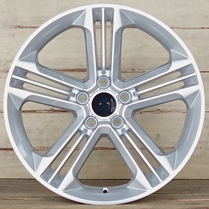 R18 BK 628 Silver 18x8 5x112 (1 foto / 1)