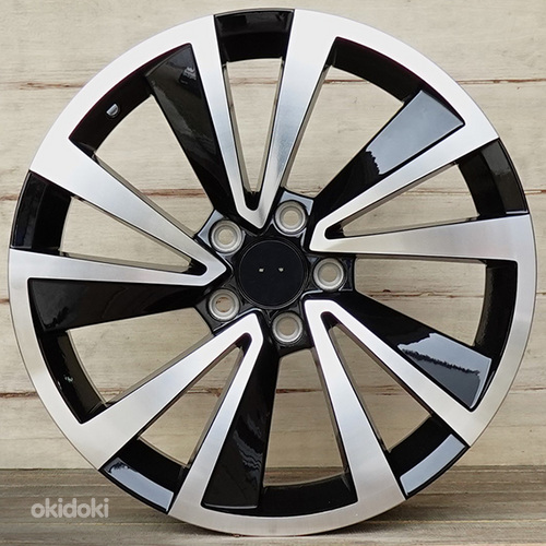 R18 AUDI VW SEAT SKODA AMZ HP670 Black polish 18x7 5x112