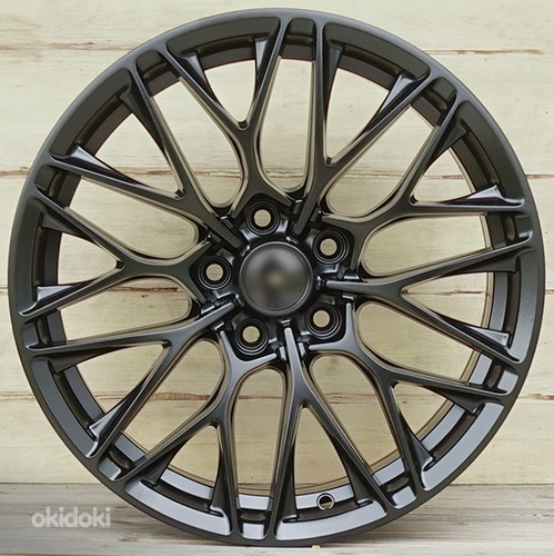 R17 AMZ ZKX3088 Matt Black 17x7.5 5x112