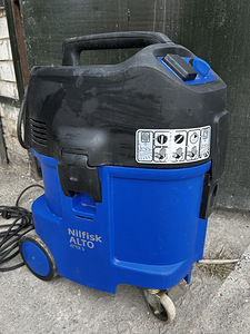 Nilfisk ALTO ATTIX 560-21 XC Professional Wet/Dry Vacuum (4 foto / 5)