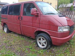 Vw multivan t4 2.4 57kw varuosadena (1 foto / 8)