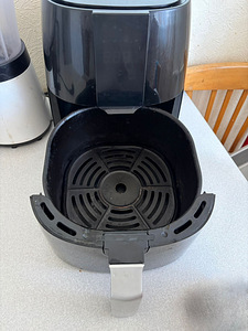 Air fryer (2 foto / 3)