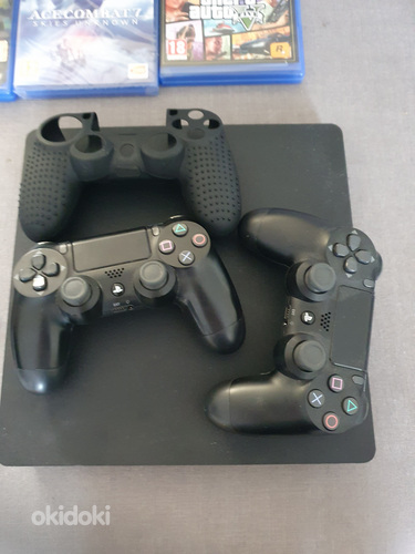 PS4 + 2 kontrollerit ja 3 mängu (foto #1)