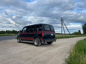 Chevrolet astro (4 фото из 7)