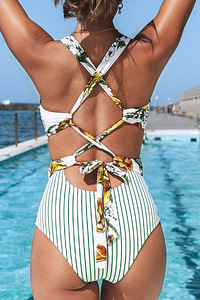 Cupshe Ujumistrikoo XL (L) -UUS (3 foto / 3)