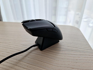 Razer Viper Ultimate + док-станция (4 фото из 5)