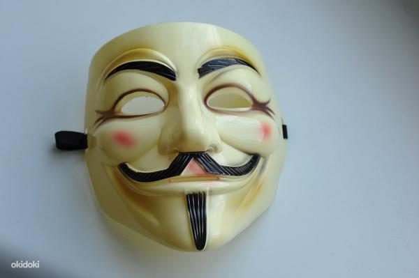 Маска Анонимуса. Маски на Хэллоуин (фото #2)