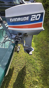 Soome mootorpaat 3.85m + Evinrude 20/25hp + haagis (8 foto / 9)