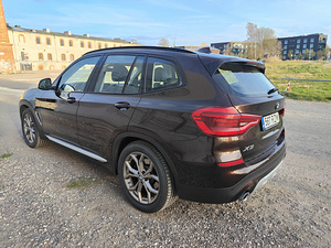 Продается BMW X3 xDrive 20d (2 фото из 10)