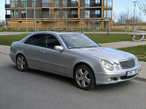 Mercedes-benz (4 foto / 10)