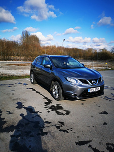 Nissan Qashqai (7 foto / 10)