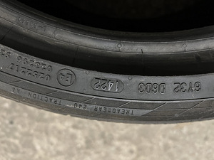 Suverehvid 255/35/19 Continental DOT1422 - 3-4mm (4 foto / 5)