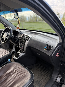 Hyundai Tucson (6 foto / 7)