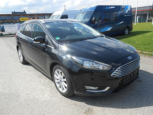 Ford Focus Titanium (3 foto / 15)