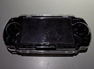 PSP 1000 must + mängud (5 foto / 7)