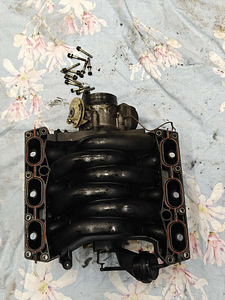 Audi A4 B5 2.8 (10 foto / 10)