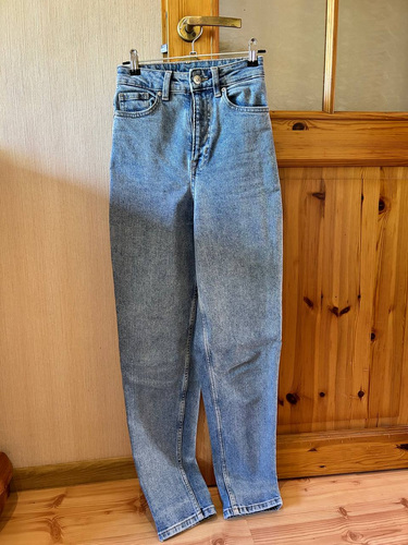 Naiste sinised H&M teksad, suurus 32, suurepärases seisukorras.