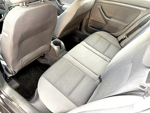 Volkswagen Golf 5 (10 foto / 15)