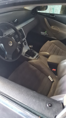 Volkswagen Passat sedan 2006