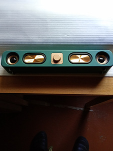 Kõlar 2+2 Bass ja kõrged koos raadioga. 2× 5w. USB (2 foto / 3)