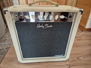 Harley Benton TUBE15 (1 foto / 2)