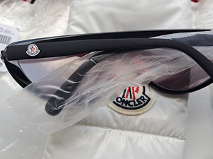 UUED Moncler päikeseprillid (9 foto / 9)