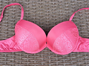 UUS Primark rinnahoidja, suurus: 70B (UK- 32B) (2 foto / 8)