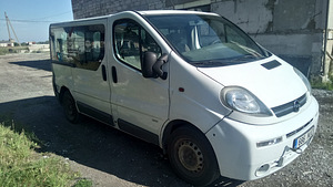 Opel Vivaro 1,9 D 2005a. (2 foto / 3)