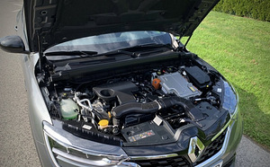 Renault Arkana E-Tech Hybrid RS line 1.6 NOVC-HEV 69кВ (7 фото из 15)