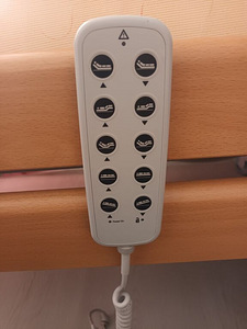 Müüa elektriline hooldusvoodi ja lamatistevastane madrats. (6 foto / 7)