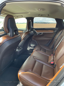 Volvo S90 AWD Inscription 2.0 173kW (10 фото из 10)