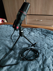 Trust GXT 212 - 15 eurot (1 foto / 2)