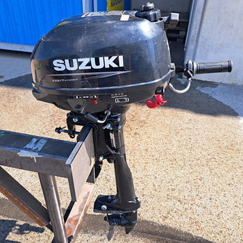 Обменяю Suzuki 2.5