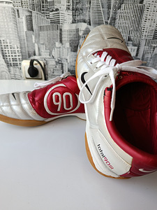 OG Nike Total 90 III IC 2004 "Metallic Silver/Varsity Red" — (2 фото из 8)