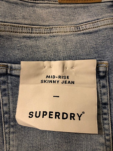 Uued teksad Superdry (4 foto / 4)