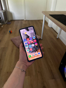 Samsung Galaxy Flip7 512GB (2 foto / 3)