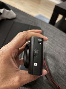 Sony DSC-HX90V (5 фото из 10)