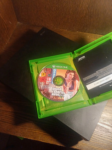 Xbox one x ilma puldi ja hdmi kaablita (2 foto / 4)