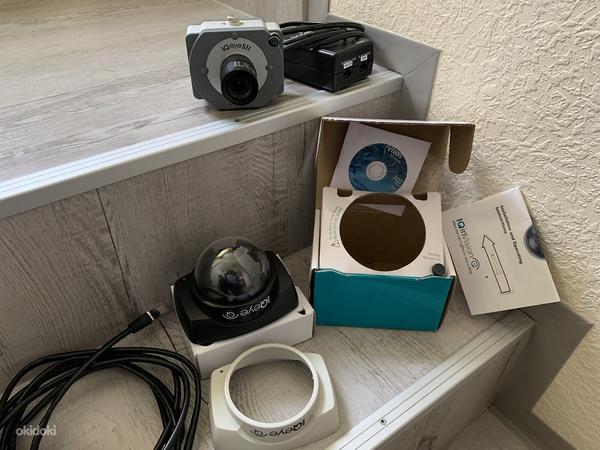2 IP-камеры с куполом IQeye и c объективом 511 (фото #5)