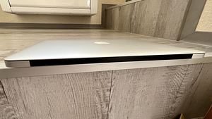 Apple MacBook Air 13" i7 2015 (6 foto / 10)