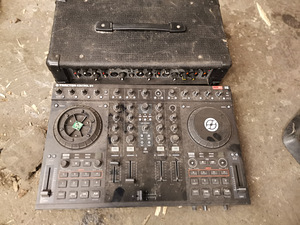 Dj pult ja võimendi (6 foto / 6)