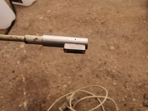 Apple зарядка (1 фото из 3)