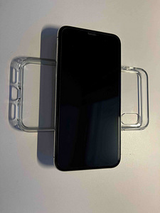 iPhone X 64 ГБ серебристый (5 фото из 5)