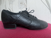 Танцевальные туфли для мальчиков из кожи. Доступны в 2 размерах