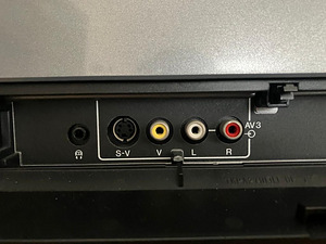 Televiisor Panasonic Quintrix TX36PF10F (3 foto / 3)