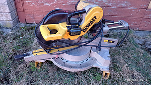 DeWalt 727