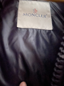 Пуховик Moncler (5 фото из 6)